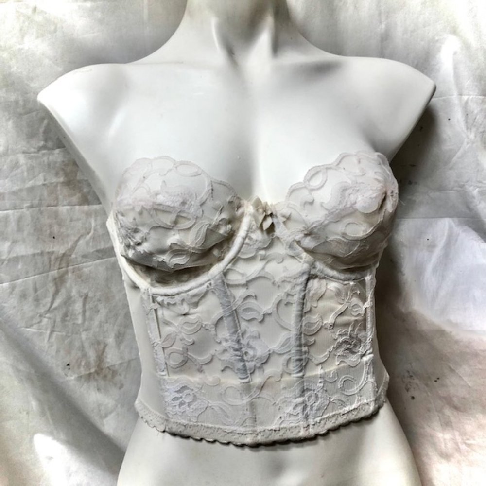 Victoria's Secret Vintage Women's Strapless Lace Bra